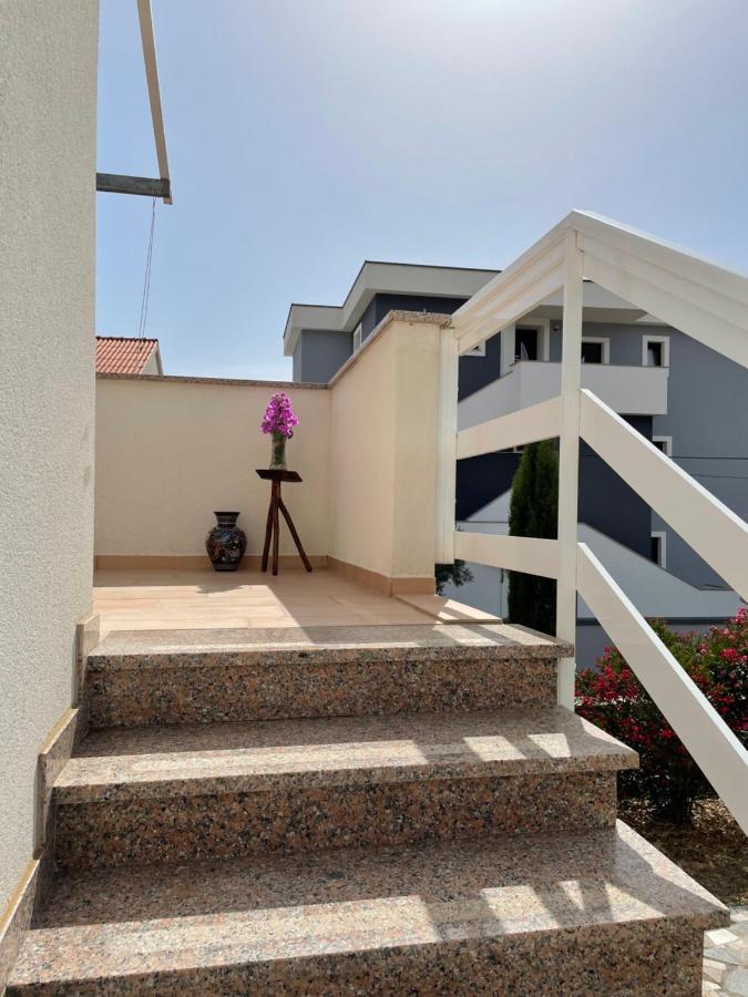 Novalja Apartments By Nena Bagian luar foto