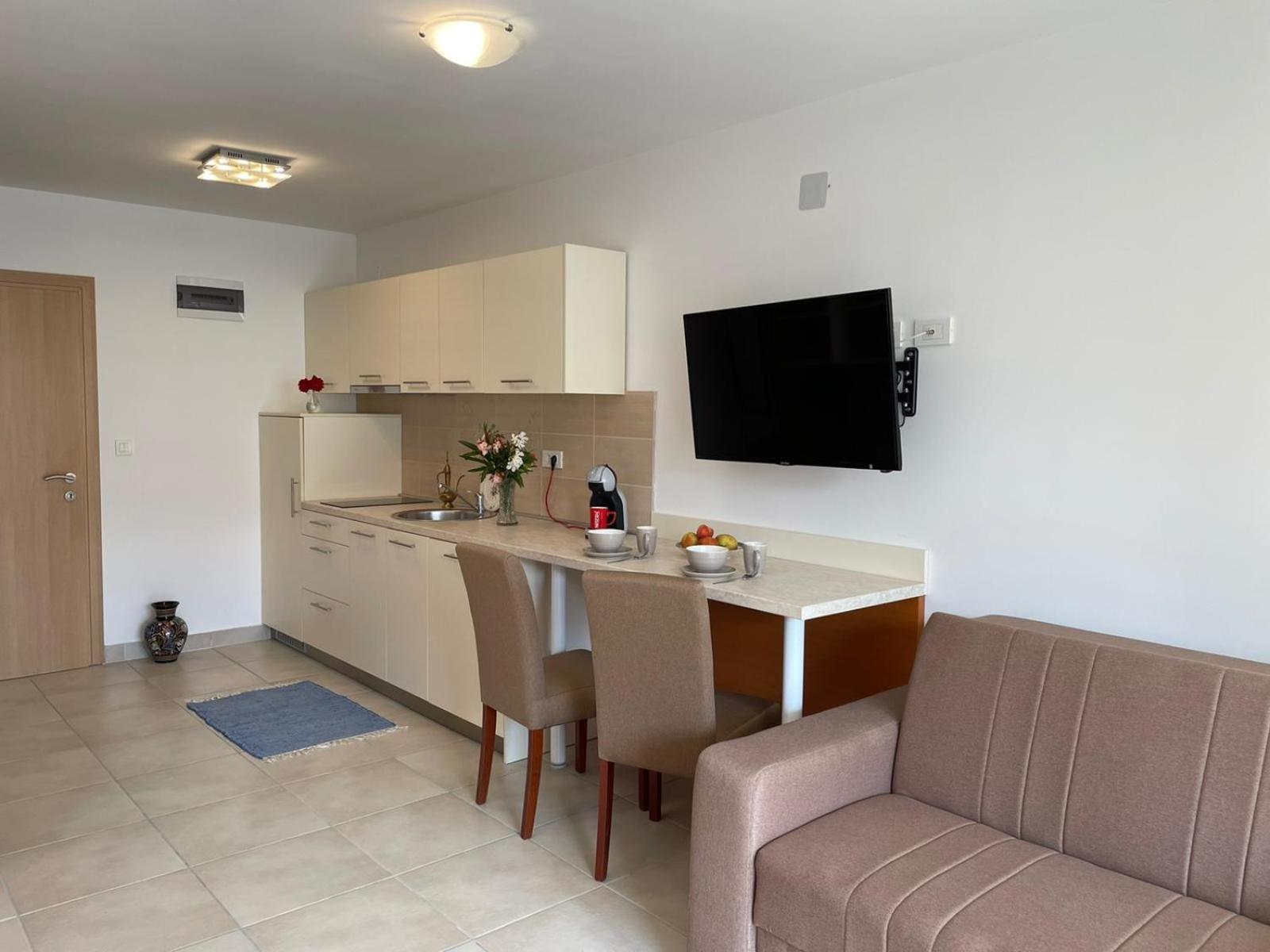 Novalja Apartments By Nena Bagian luar foto
